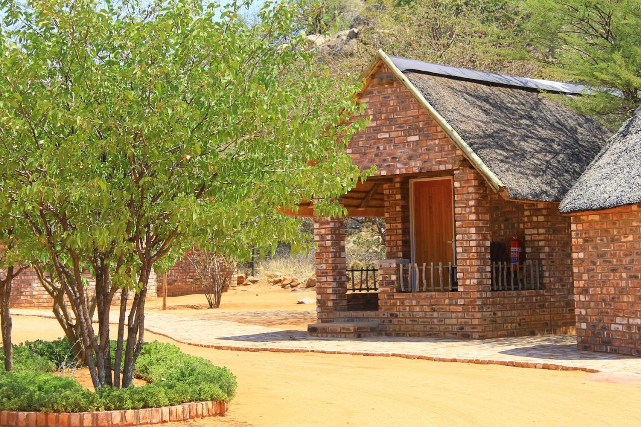 Kaoko Bush Lodge Kamanjab المظهر الخارجي الصورة