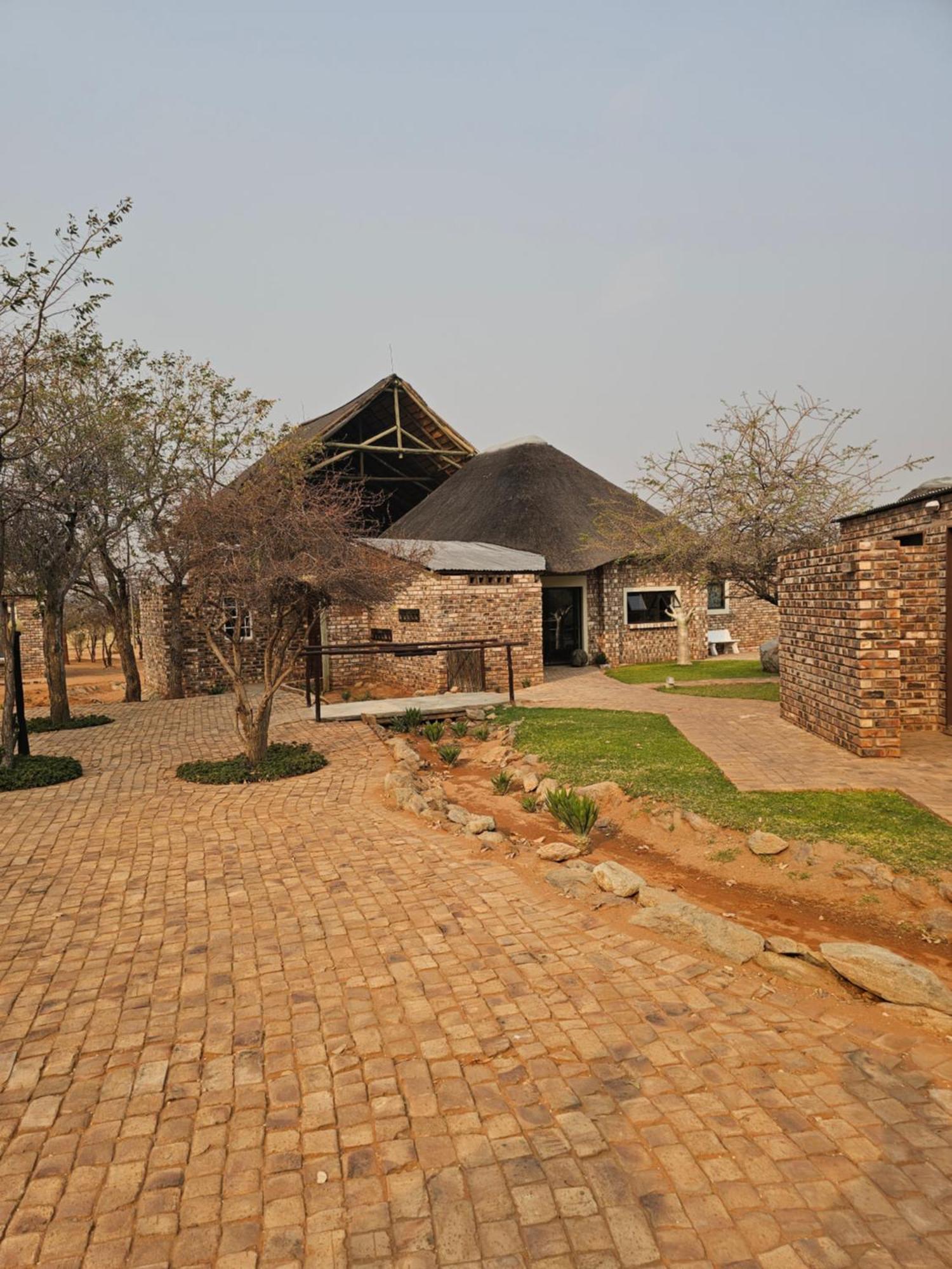 Kaoko Bush Lodge Kamanjab المظهر الخارجي الصورة