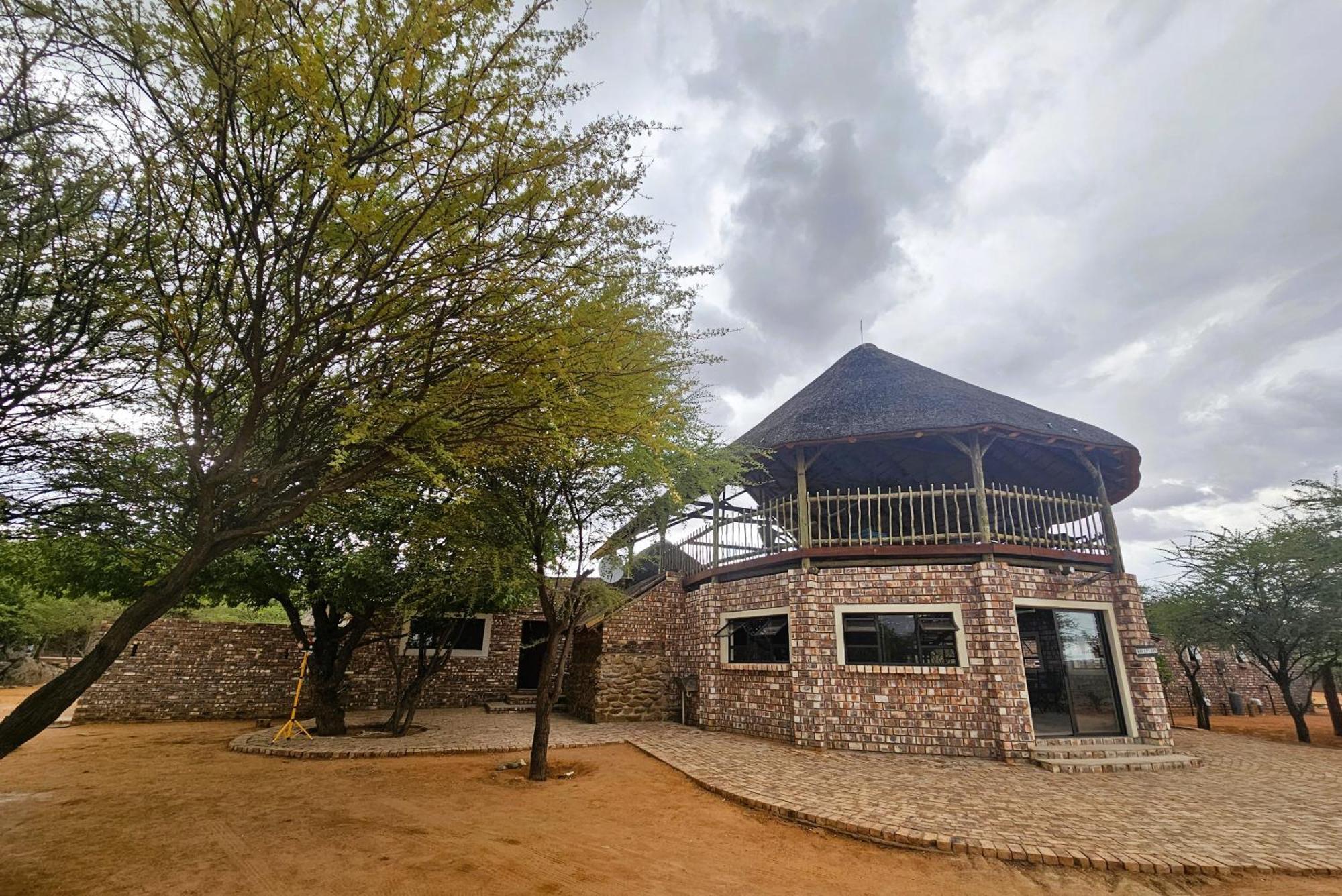 Kaoko Bush Lodge Kamanjab المظهر الخارجي الصورة
