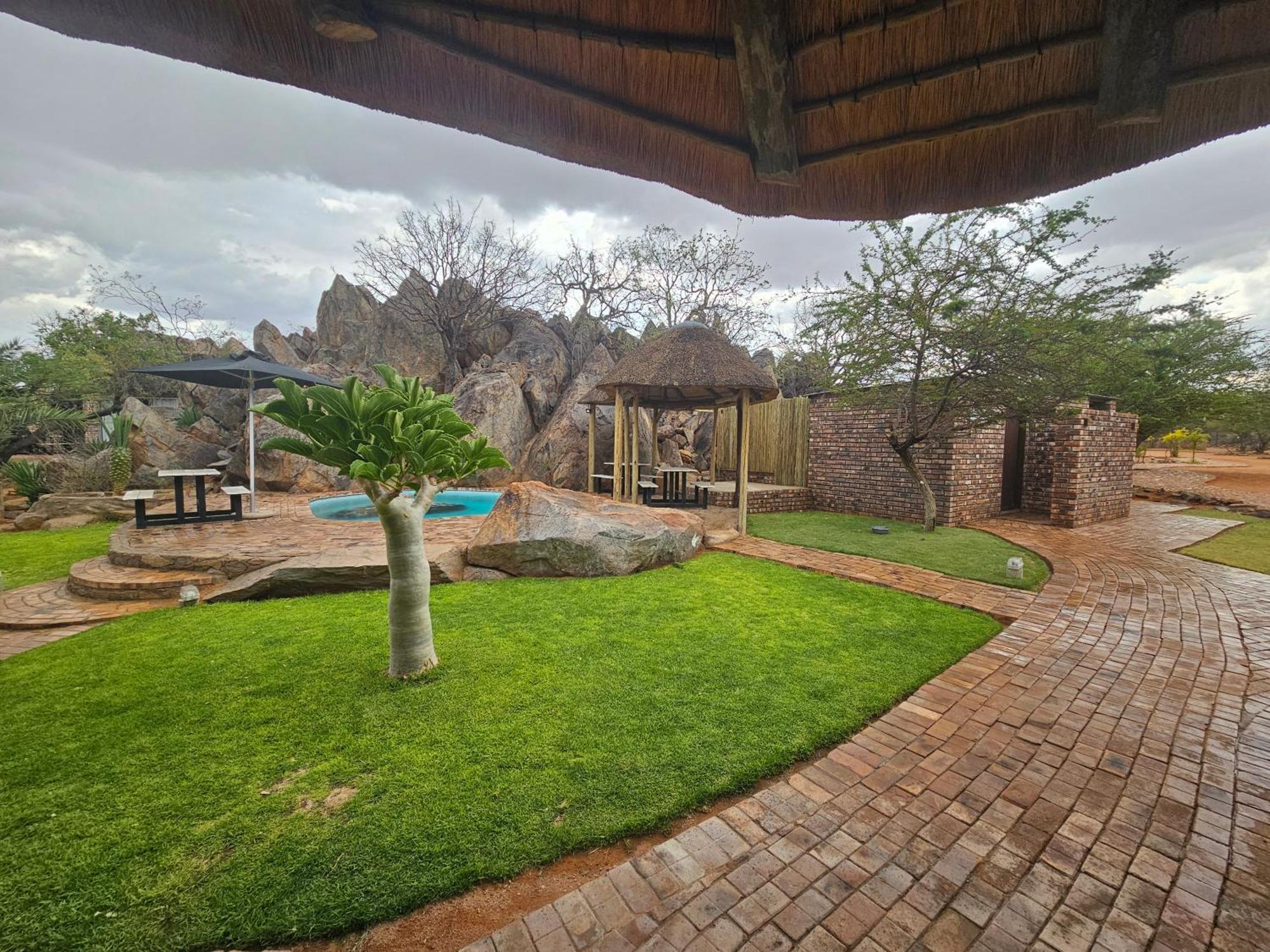 Kaoko Bush Lodge Kamanjab المظهر الخارجي الصورة