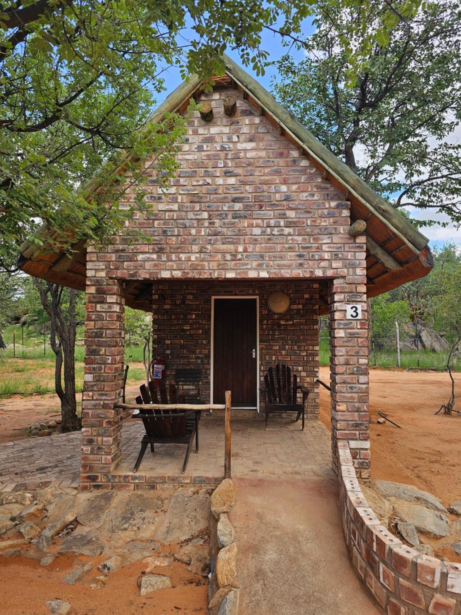 Kaoko Bush Lodge Kamanjab المظهر الخارجي الصورة