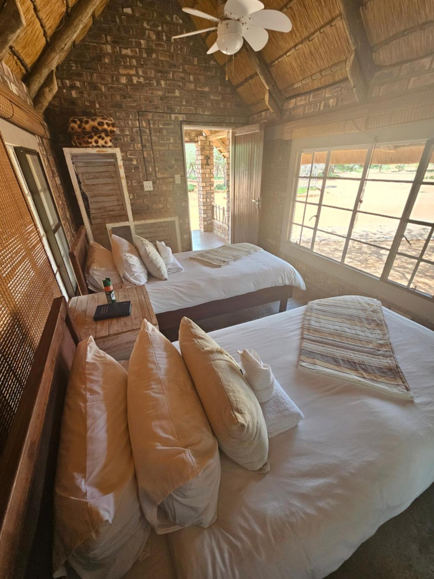 Kaoko Bush Lodge Kamanjab المظهر الخارجي الصورة