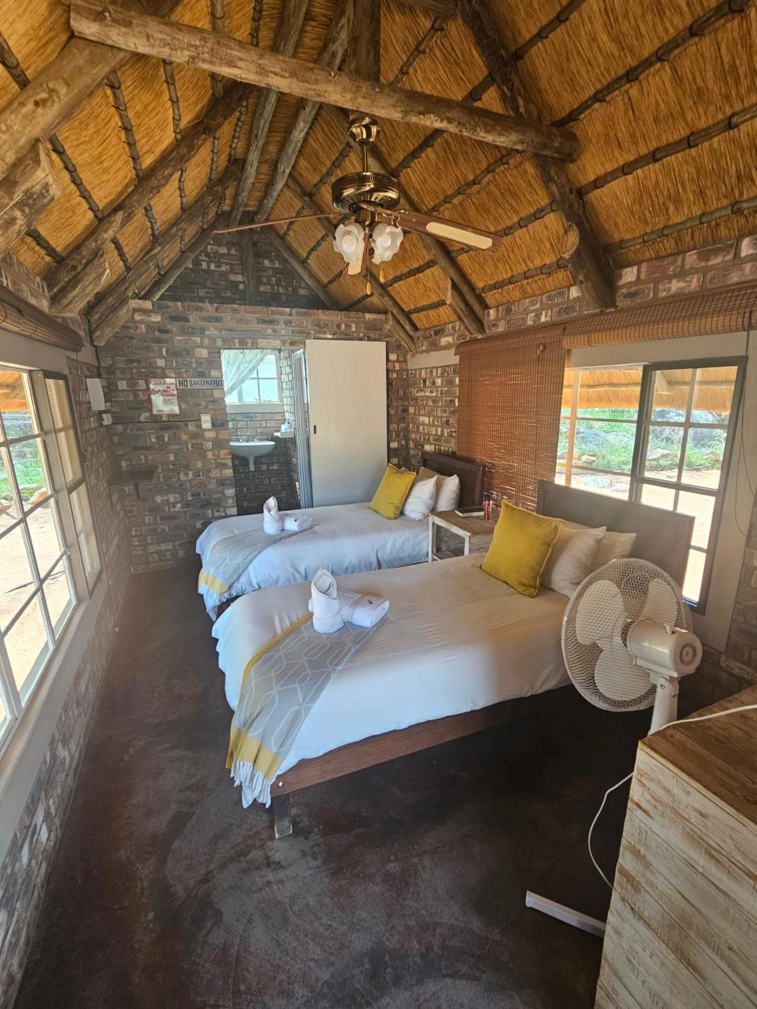 Kaoko Bush Lodge Kamanjab المظهر الخارجي الصورة