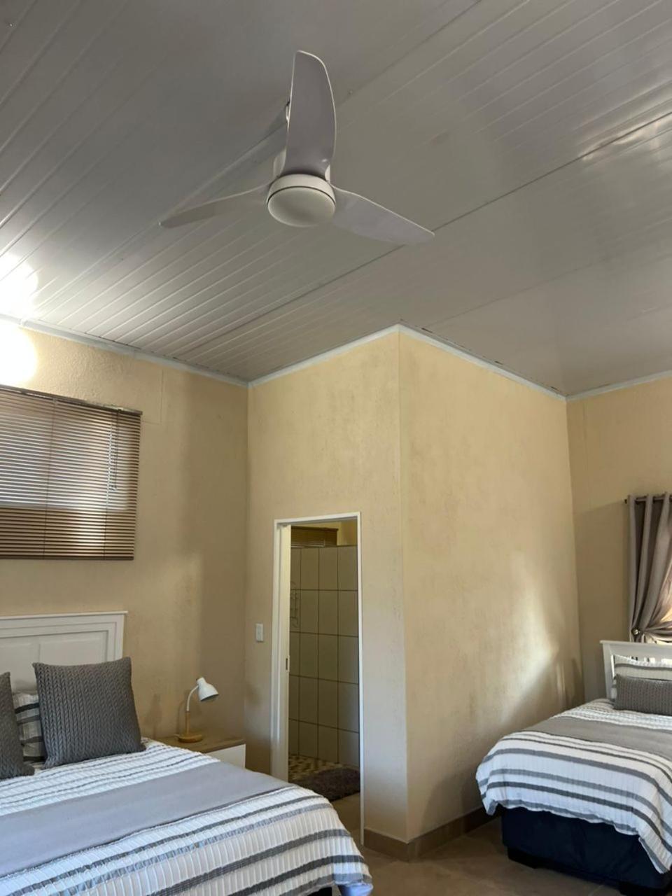 Kaoko Bush Lodge Kamanjab المظهر الخارجي الصورة